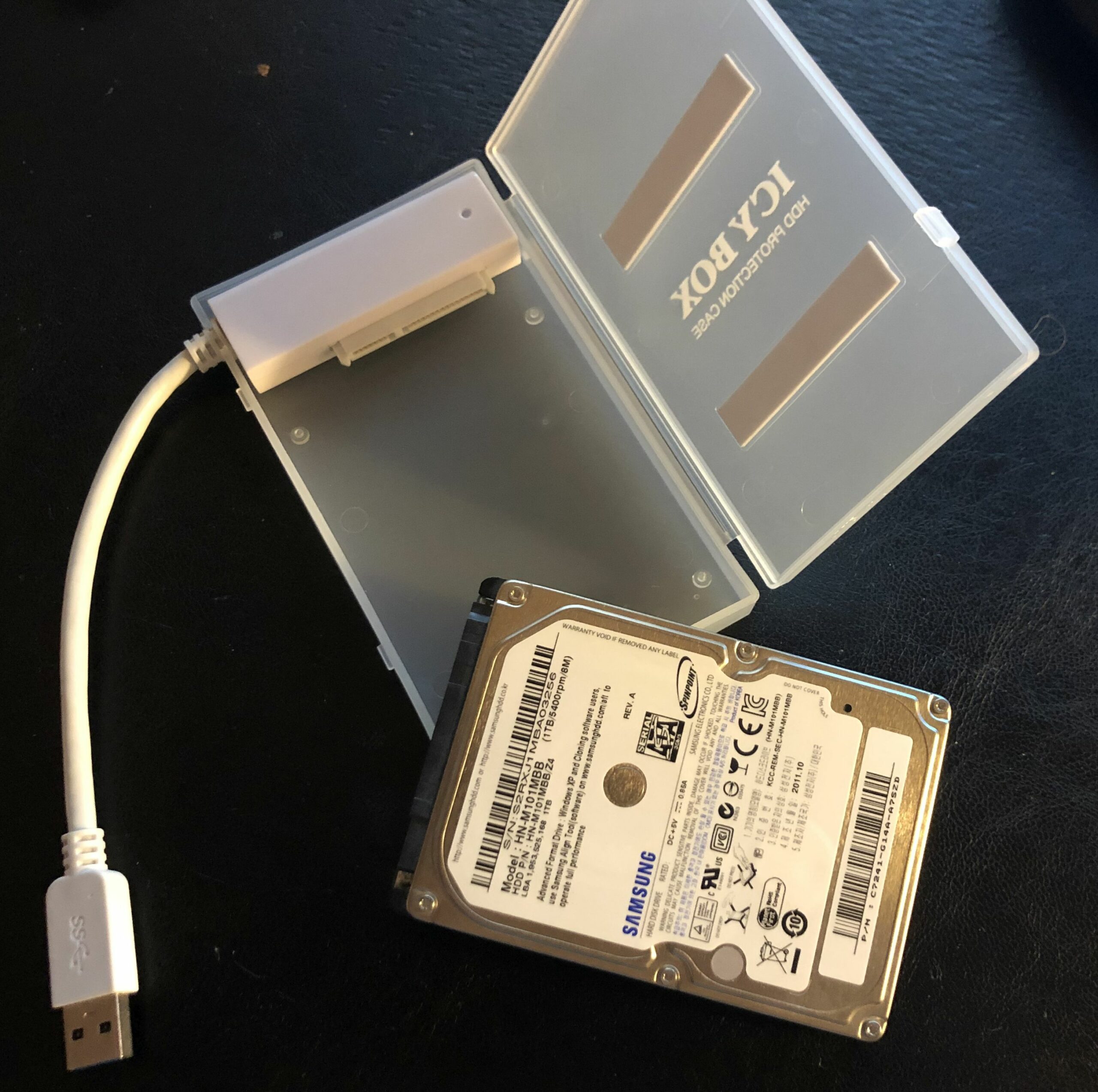 Icy-Box zum Anschluss von SATA-Laufwerken über USB